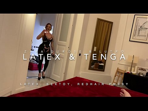 ❤️ Nwa nkịrịkọ na-acha uhie uhie yi uwe latex nke nnochi anya ❌  na porn% ig.8kpornvids.ru%
