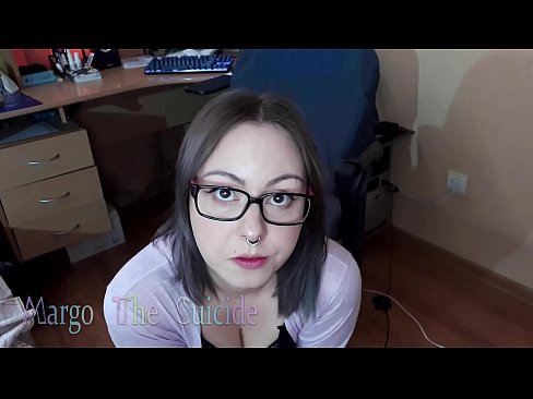 ❤️ Nwatakịrị nwanyị sexy nwere ugegbe na-eme Dildo nke ukwuu na igwefoto ❌  na porn% ig.8kpornvids.ru%